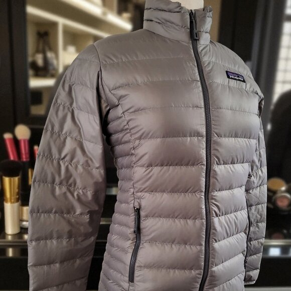 Patagonia Down Sweater Jacket Women`s color gray Size XS - Picture 4 of 9